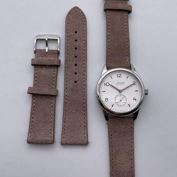 wristwatches 38mm simple ultra-thin n.m.s logo automatic mechanical watch waterproof stainless steel sapphire glass bauhaus mens luxury, Slivery;brown
wristwatches 38mm simple ultra-thin n.m.s logo automatic mechanical watch waterproof stainless steel sapphire glass bauhaus mens luxury, Slivery;brown