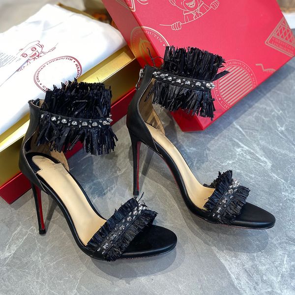 fashion trend popular womens sandals with heels rivets causal non-slip summer slippers flip flops slipper with original box, Black
fashion trend popular womens sandals with heels rivets causal non-slip summer slippers flip flops slipper with original box, Black