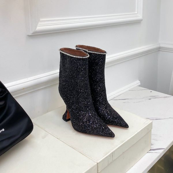 designer women shoes ankle boot luxury with chain booty brand lady knight booties party wedding, Red;white
designer women shoes ankle boot luxury with chain booty brand lady knight booties party wedding, Red;white