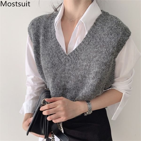korean knitted v-neck vest women sleeveless solid loose casual fashion ladies vests 210518, Black;white
korean knitted v-neck vest women sleeveless solid loose casual fashion ladies vests 210518, Black;white