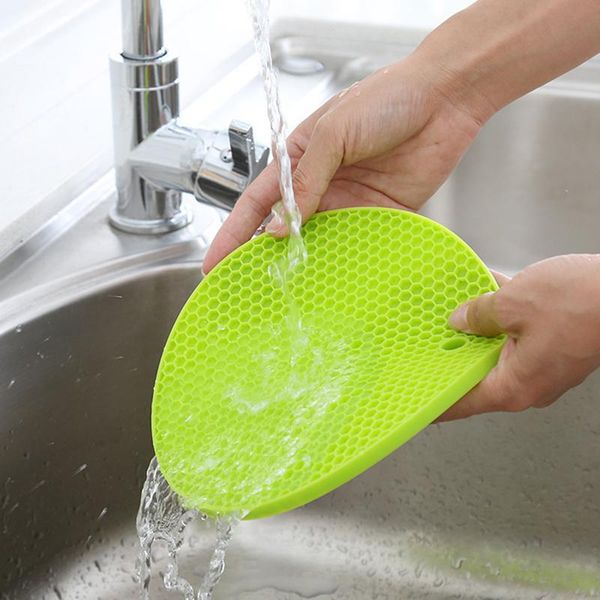 mats & pads 18/14cm round heat resistant silicone mat drink cup coasters non-slip pot holder table placemat kitchen accessories onderzetters
mats & pads 18/14cm round heat resistant silicone mat drink cup coasters non-slip pot holder table placemat kitchen accessories onderzetters