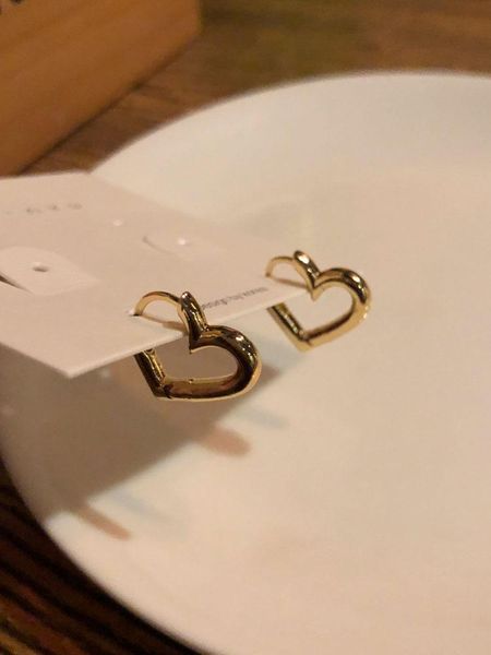 stud shiny side fashion brand jewelry simple style heart earrings for women gift, Golden;silver
stud shiny side fashion brand jewelry simple style heart earrings for women gift, Golden;silver