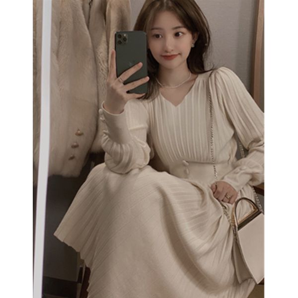 dresses vintage knitted women casual long sleeve elegant office sweater female 2021 winter one-piece dress korean outerwear, Black;gray
dresses vintage knitted women casual long sleeve elegant office sweater female 2021 winter one-piece dress korean outerwear, Black;gray