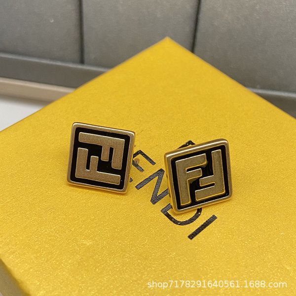 medieval black gold small earrings female neutral new simple commuter earrings fine jewelry discount, Golden;silver
medieval black gold small earrings female neutral new simple commuter earrings fine jewelry discount, Golden;silver