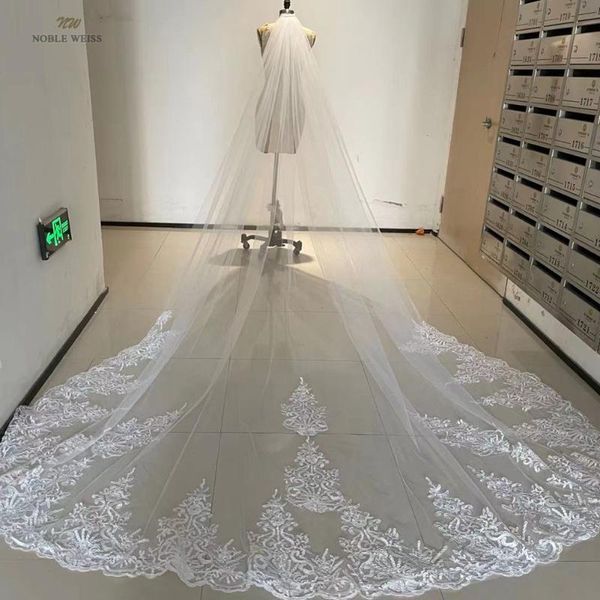 bridal veils wedding veil lace edge cathedral one-layer with comb, Black
bridal veils wedding veil lace edge cathedral one-layer with comb, Black