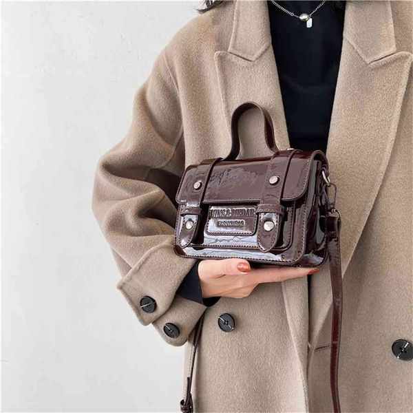 women's 2021 spring new belt decoration small square korean fashion one shoulder messenger bag
women's 2021 spring new belt decoration small square korean fashion one shoulder messenger bag