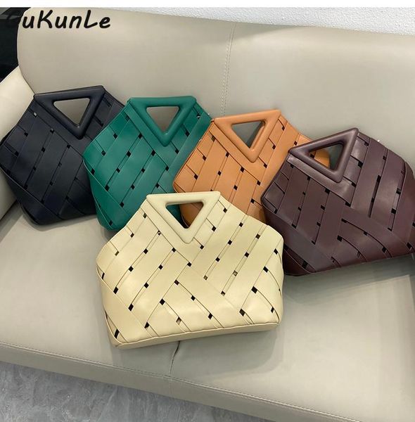 evening bags trendy brand design woven bag women's large capacity braided lady purse luxury designer handbag women hand
evening bags trendy brand design woven bag women's large capacity braided lady purse luxury designer handbag women hand