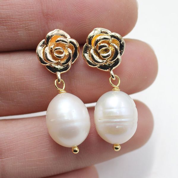 guaiguai jewelry cultured white rice pearl flower shape gold color stud earrings office style for women fashion jewelry, Silver
guaiguai jewelry cultured white rice pearl flower shape gold color stud earrings office style for women fashion jewelry, Silver