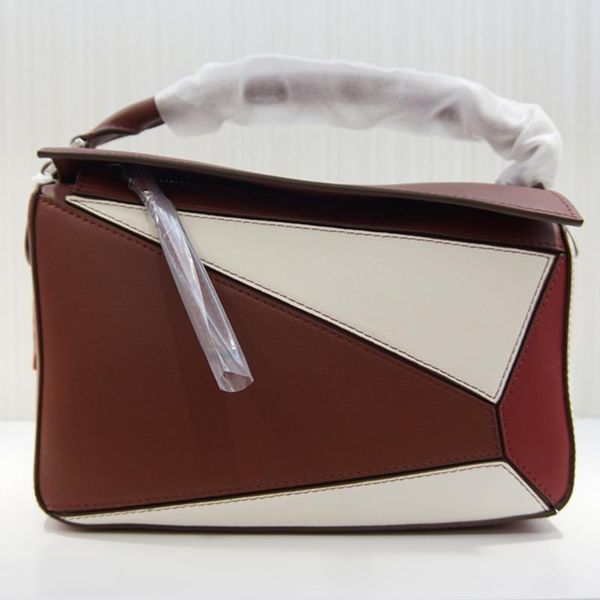brand summer leather ladies single-shoulder messenger bag handbags large-capacity pillow camera stitching cowhide duffel bags
brand summer leather ladies single-shoulder messenger bag handbags large-capacity pillow camera stitching cowhide duffel bags