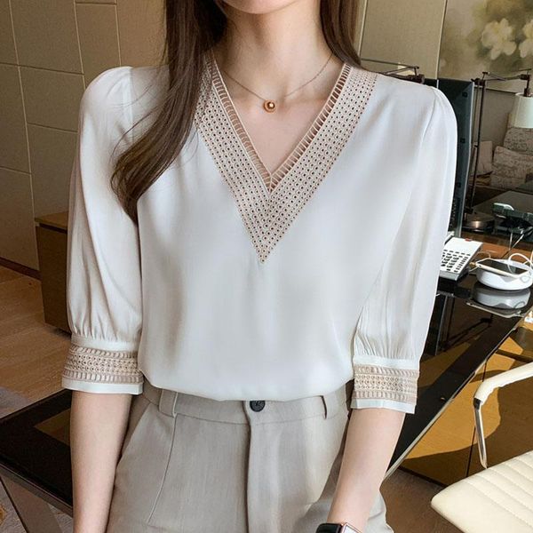 women's blouses & shirts v-neck women white embroidery long sleeve chiffon shirt elegant loose short blusas mujer de moda 2021 13366
women's blouses & shirts v-neck women white embroidery long sleeve chiffon shirt elegant loose short blusas mujer de moda 2021 13366