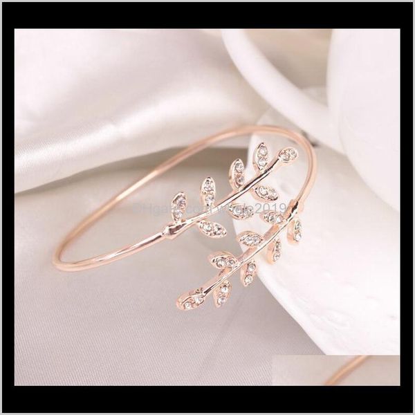 bangle bracelets drop delivery 2021 retro fashion opening all-match bracelet cross jewelry lady leaves aessory for women1 fy9kr, Black
bangle bracelets drop delivery 2021 retro fashion opening all-match bracelet cross jewelry lady leaves aessory for women1 fy9kr, Black