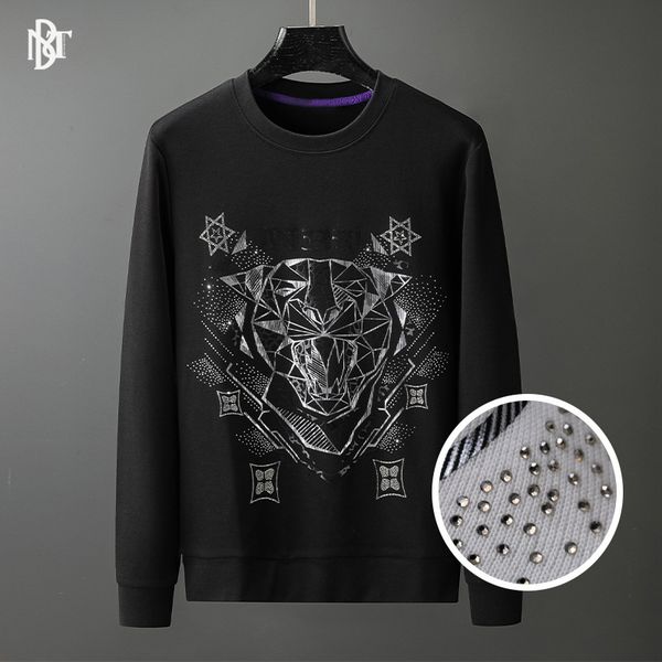 fashion brand men's 2021 autumn new colorful personality drilling tiger head casual men's round neck long sve sweater, Black
fashion brand men's 2021 autumn new colorful personality drilling tiger head casual men's round neck long sve sweater, Black