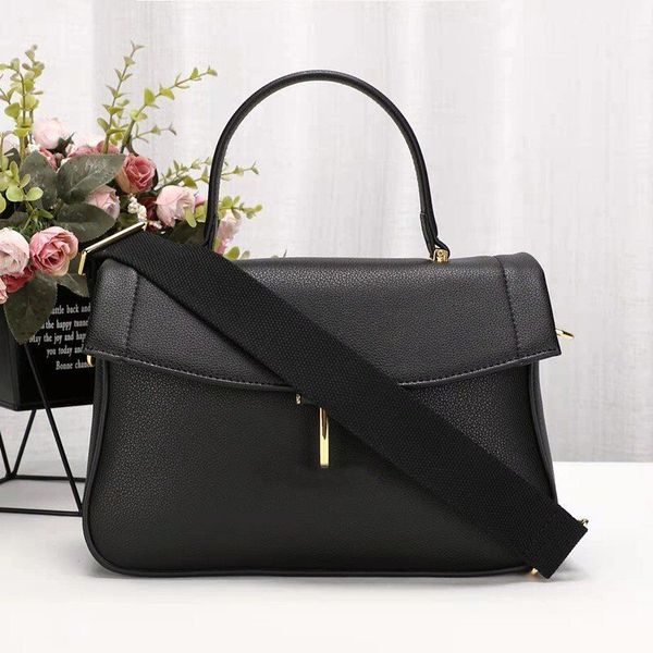 classic handle bag canvas strap designer women shoulder bags crossbody leather cowhide handbag
classic handle bag canvas strap designer women shoulder bags crossbody leather cowhide handbag