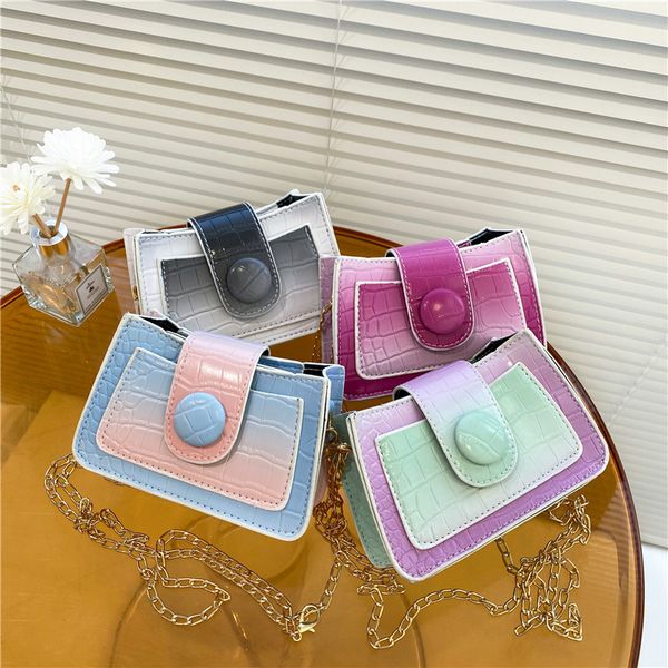 contrasting color small underarm bag female popular fashion lady messenger one-shoulder new 2021 casual trendy chain cecio
contrasting color small underarm bag female popular fashion lady messenger one-shoulder new 2021 casual trendy chain cecio