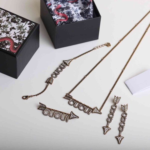 factory specials aa 2021 new diamond inlaid necklace women's net red double sword head earrings bracelet brooch, Silver
factory specials aa 2021 new diamond inlaid necklace women's net red double sword head earrings bracelet brooch, Silver