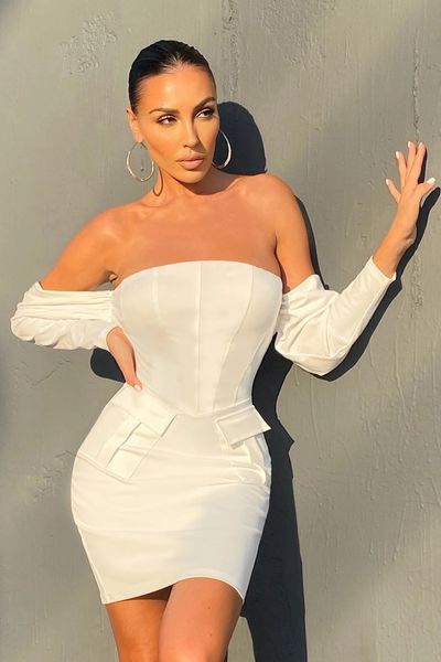 dresses 2021 summer women mini bandage white high waist long sleeve off shoulder pocket fashion bodycon party, Black;gray
dresses 2021 summer women mini bandage white high waist long sleeve off shoulder pocket fashion bodycon party, Black;gray