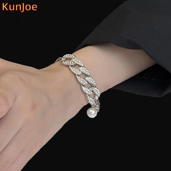 link, chain kunjoe 2021 trend elegant women bracelet with acrylic pearl silver color cuban charm for girl bohemia jewelry, Black
link, chain kunjoe 2021 trend elegant women bracelet with acrylic pearl silver color cuban charm for girl bohemia jewelry, Black