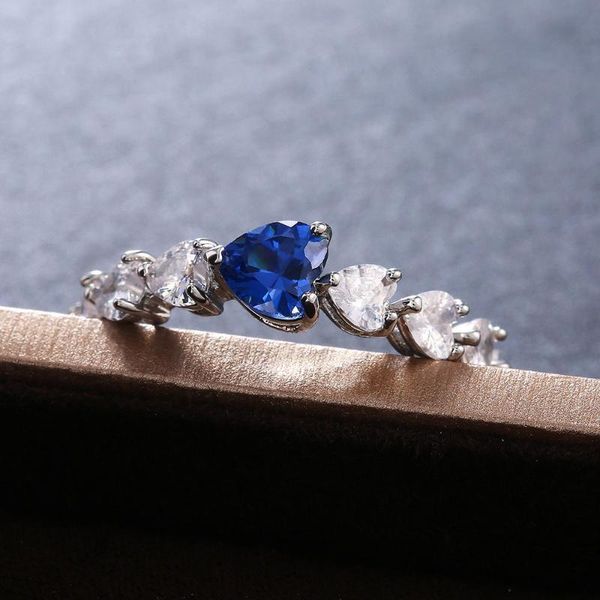korean style women's rings heart wedding accessories finger ring delicate female valentines day gift jewelry wholesale kcr178 cluster, Golden;silver
korean style women's rings heart wedding accessories finger ring delicate female valentines day gift jewelry wholesale kcr178 cluster, Golden;silver