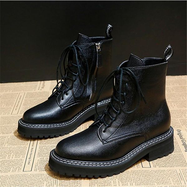 boots riding female 2021 autumn and winter thick-soled tooling fashion party with black motorcycle booties
boots riding female 2021 autumn and winter thick-soled tooling fashion party with black motorcycle booties