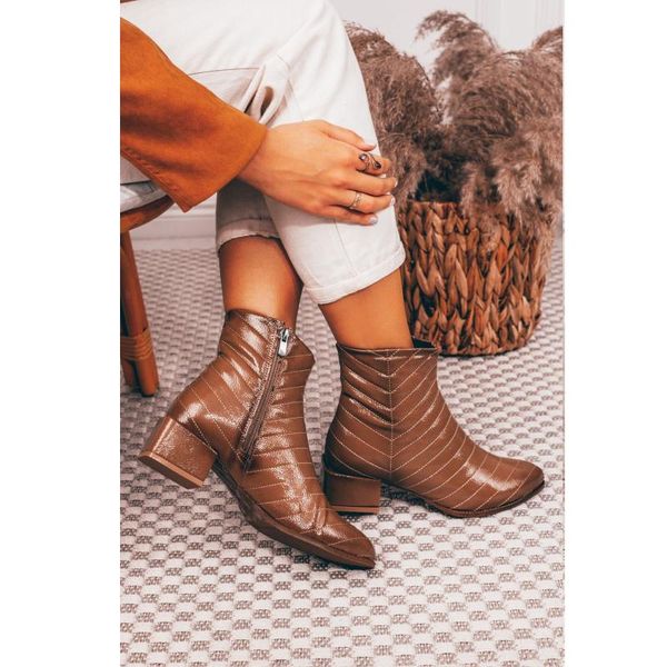 boots tan color pu patent leather season 2021 winter autmn fashion comfortable stylish seam detailed women female lady, Black
boots tan color pu patent leather season 2021 winter autmn fashion comfortable stylish seam detailed women female lady, Black