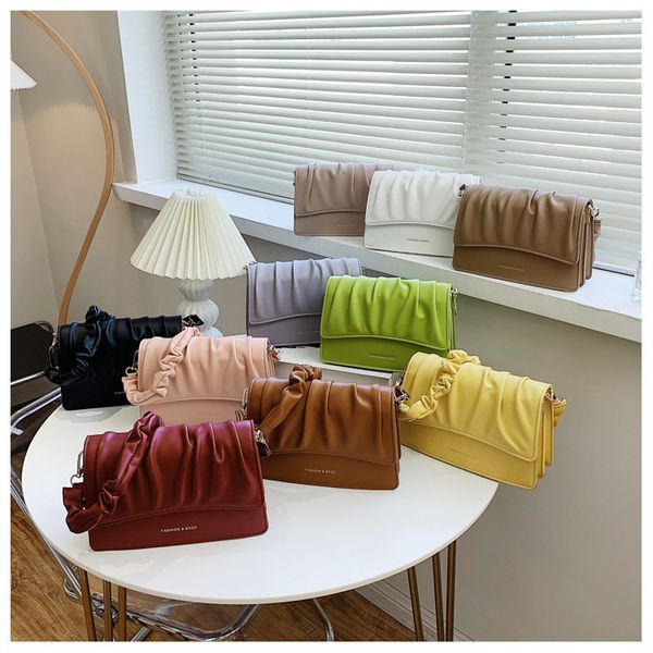 factory outlet design wrinkled 2021 new fashion single comfortable double shoulder belt small square popular color female messenger bag
factory outlet design wrinkled 2021 new fashion single comfortable double shoulder belt small square popular color female messenger bag