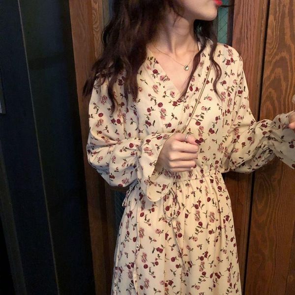 floral dress printed v-neck retro below the knee woman dresses vestido de mujer femme robe casual, Black;gray
floral dress printed v-neck retro below the knee woman dresses vestido de mujer femme robe casual, Black;gray