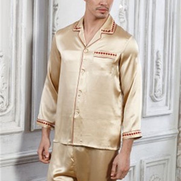 the style men's pajama suits are 100% mulberry silk and pure color, Black;brown
the style men's pajama suits are 100% mulberry silk and pure color, Black;brown