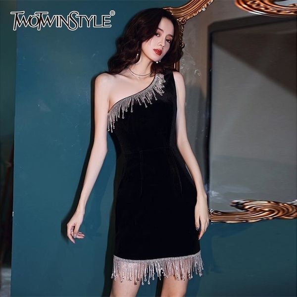 velour patchwork tassel dress for women asymmetrical collar sleeveless high waist slim party dresses female 210520, Black;gray
velour patchwork tassel dress for women asymmetrical collar sleeveless high waist slim party dresses female 210520, Black;gray