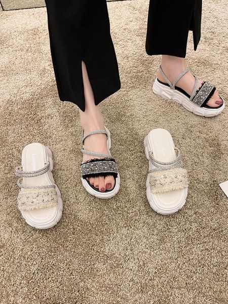 slippers house platform glitter slides flat shoes female women heels pantofle fashion jelly soft high 2021 luxury crystal pu rub, Black
slippers house platform glitter slides flat shoes female women heels pantofle fashion jelly soft high 2021 luxury crystal pu rub, Black