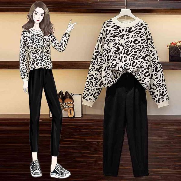 fall winter fashion sweatersuits two piece set women o-neck leopard loose sweater and black woolen pants sets 210525, White
fall winter fashion sweatersuits two piece set women o-neck leopard loose sweater and black woolen pants sets 210525, White