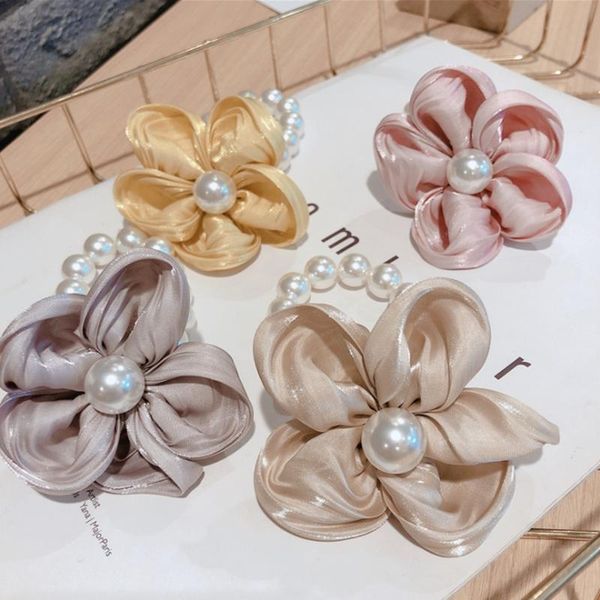 hair clips & barrettes clip-hair accessories-flower elastic band big flower rhinestone imitation pearl rope pendant holiday gift, Golden;silver
hair clips & barrettes clip-hair accessories-flower elastic band big flower rhinestone imitation pearl rope pendant holiday gift, Golden;silver