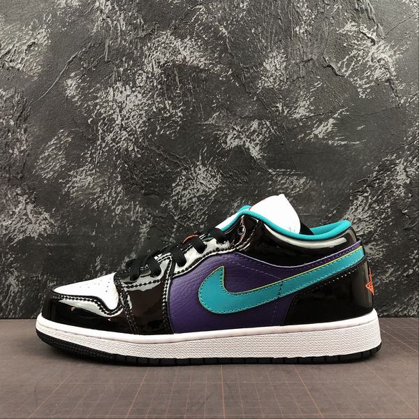 1s designer basketball shoes 1 low jumpman men womens black toe triple white outdoor sports sneakers trainers size 36-45
1s designer basketball shoes 1 low jumpman men womens black toe triple white outdoor sports sneakers trainers size 36-45