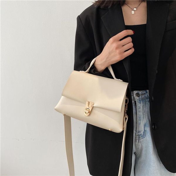 women's bag creative european and american style retro shoulder temperament commuter bags
women's bag creative european and american style retro shoulder temperament commuter bags