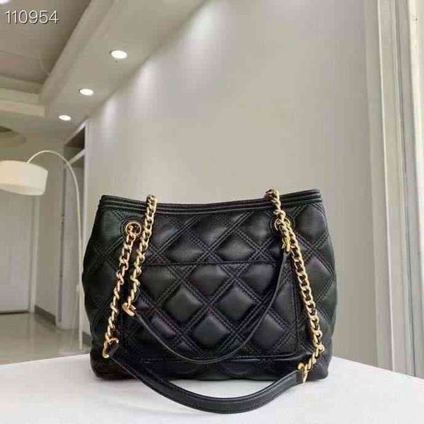 handbag remove tb women's sheepskin lingge shopping large capacity mommy single shoulder diagonal chain portable tote bag273a
handbag remove tb women's sheepskin lingge shopping large capacity mommy single shoulder diagonal chain portable tote bag273a