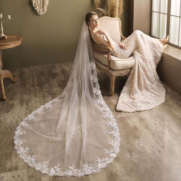 bridal veils 2021 arrival 2.3*1.6m long wedding soft tulle with floral applique veil comb, Black
bridal veils 2021 arrival 2.3*1.6m long wedding soft tulle with floral applique veil comb, Black