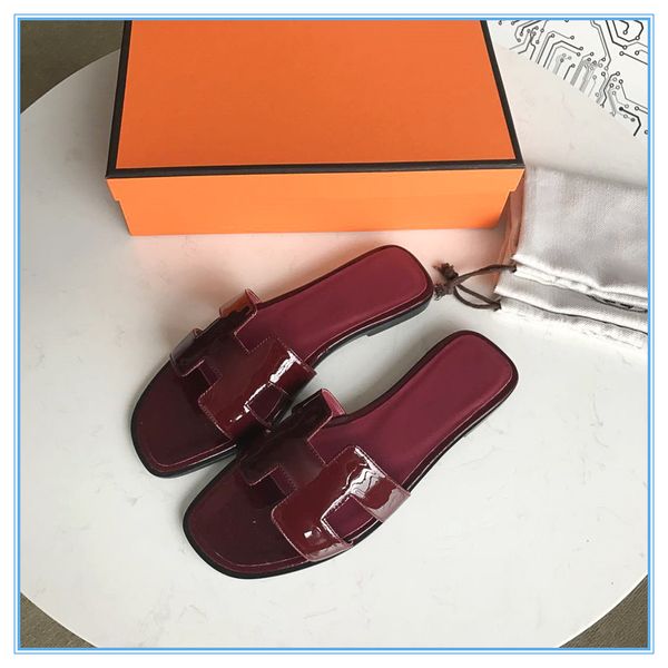 2021 woman slippers fashion trend lady sandals beach flat bottom sell well slippers platform women rubber high heel slides shoe size 34-42, Black
2021 woman slippers fashion trend lady sandals beach flat bottom sell well slippers platform women rubber high heel slides shoe size 34-42, Black