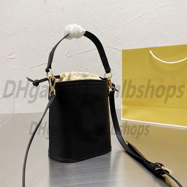 fashion womens m luxurys designers bags crossbody handbag wallets ladies shoulder clutch totes cowhide bucket bag purse 2021 cross body sell
fashion womens m luxurys designers bags crossbody handbag wallets ladies shoulder clutch totes cowhide bucket bag purse 2021 cross body sell