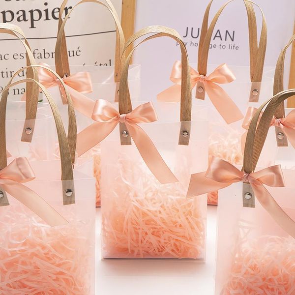 gift wrap frosted wedding companion hand return packaging bag candy box for jewelry decoration/event party supplie
gift wrap frosted wedding companion hand return packaging bag candy box for jewelry decoration/event party supplie