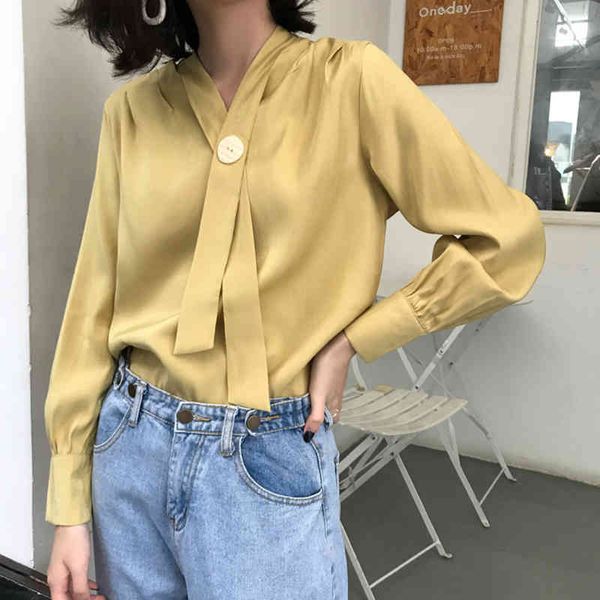 arrival autumn long sleeve big button with cleavage on v shirts ladies elegant thin satin face ol female blouse s428, White
arrival autumn long sleeve big button with cleavage on v shirts ladies elegant thin satin face ol female blouse s428, White