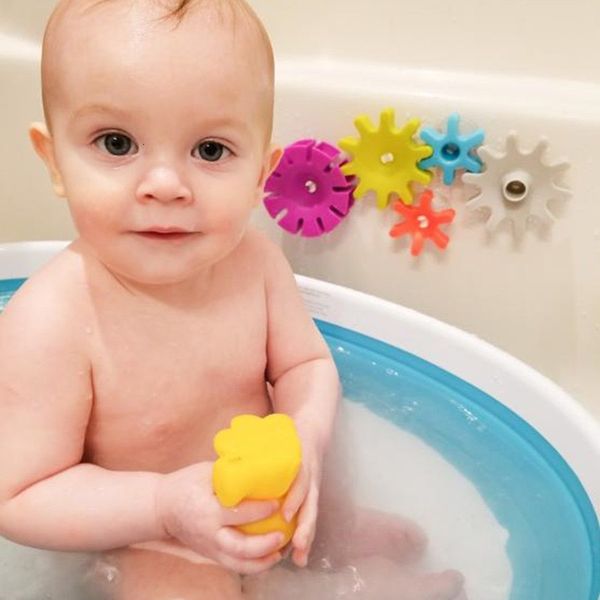 baby bath toys children's bathing gear rotary water wheel dining table suction cup color mechanical principle playing toy
baby bath toys children's bathing gear rotary water wheel dining table suction cup color mechanical principle playing toy