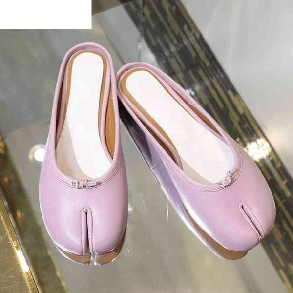 sandals summer split toe slippers women wear grandma shoes slip on lazy loafers horseshoe mullers casual for girls xi85, Black
sandals summer split toe slippers women wear grandma shoes slip on lazy loafers horseshoe mullers casual for girls xi85, Black