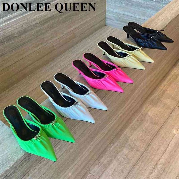 elegant kitten heel slipper pointed toe slip on slide outdoor flip flops low mule shoes ladies fashion pleated mujer 210619, Black
elegant kitten heel slipper pointed toe slip on slide outdoor flip flops low mule shoes ladies fashion pleated mujer 210619, Black