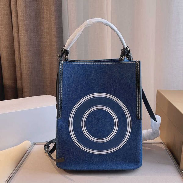 designer luxury bag denim canvas bucket bag women shoulder bags handbag plain blue letter open wide thread women's leather handbag, Red;black
designer luxury bag denim canvas bucket bag women shoulder bags handbag plain blue letter open wide thread women's leather handbag, Red;black