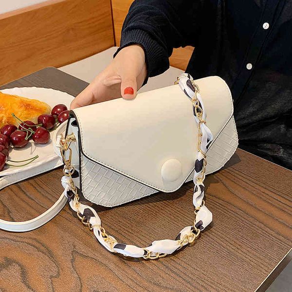 purse designers luxurys handbags felicie texture woven small bag women's summer versatile 2021 messenger fashion one shoulder armpit sq, Black;red
purse designers luxurys handbags felicie texture woven small bag women's summer versatile 2021 messenger fashion one shoulder armpit sq, Black;red