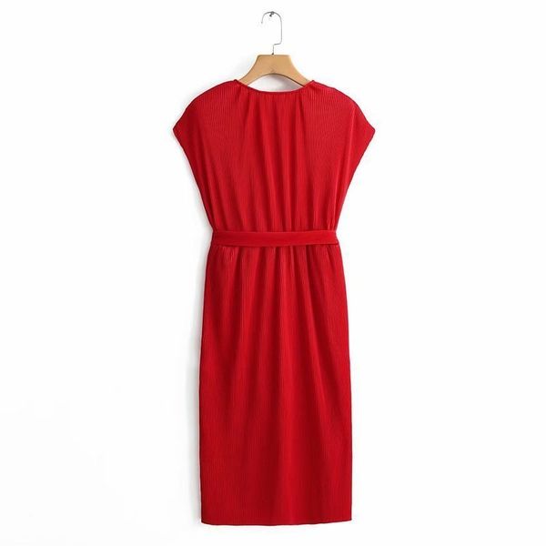 autumn wind casual dresses loose and slim big red v-neck split mid length dress, Black;gray
autumn wind casual dresses loose and slim big red v-neck split mid length dress, Black;gray