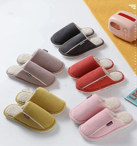 2021 autumn and winter nordic color matching men's women's home warm cotton slippers, Black
2021 autumn and winter nordic color matching men's women's home warm cotton slippers, Black