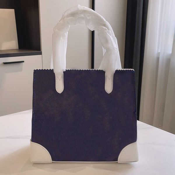 designer luxury bag tote bag women handbag crossbody bags patchwork color letter printing hardware hasp adjustable shoul women's leathe, Red;black
designer luxury bag tote bag women handbag crossbody bags patchwork color letter printing hardware hasp adjustable shoul women's leathe, Red;black