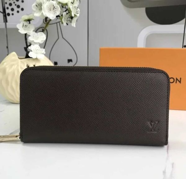 card brand designer luxury m60017 spring and summer cross pattern cowhide men leather long holders wallets chain wallet pouches key, Black;red
card brand designer luxury m60017 spring and summer cross pattern cowhide men leather long holders wallets chain wallet pouches key, Black;red