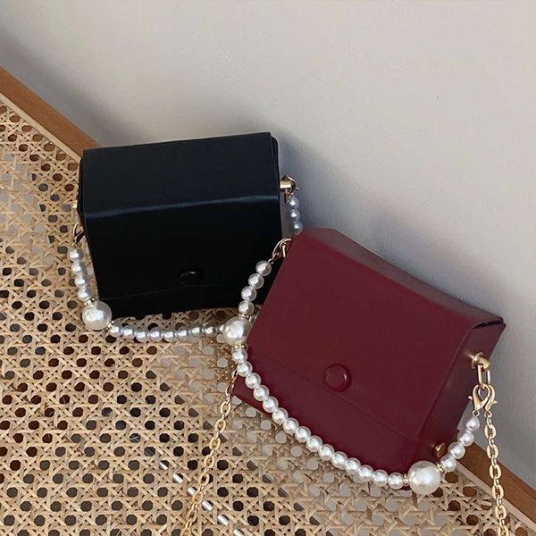 fashion ladi pearl chain small square shoulder box bag retro pu leather women crossbody bags evening clutch purse mini handbag
fashion ladi pearl chain small square shoulder box bag retro pu leather women crossbody bags evening clutch purse mini handbag