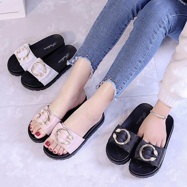 slippers 2021 women flats ladies fashion casual sandals classics slides summer outside thick with shoes metal decoration, Black
slippers 2021 women flats ladies fashion casual sandals classics slides summer outside thick with shoes metal decoration, Black
